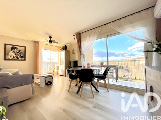 Vente  Appartement T3  de 63 m² à Fréjus 249 000 euros Réf: SFN-1957040