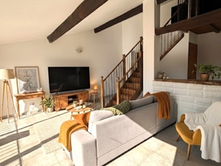 Vente  Appartement F4  de 135 m² à Salernes 190 000 euros