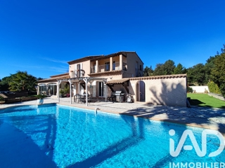 Vente  Maison de 187 m² à Roquebrune sur Argens 720 000 euros