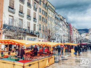 Vente  Local commercial de 50 m² à Toulon 66 000 euros