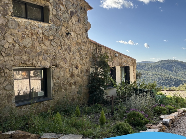 Vente  Maison de 270 m² à Puget Ville 520 000 euros Réf: SFN-1688013