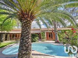 Vente  Maison de 160 m² à Saint Raphaël 845 000 euros Réf: SFN-1753137