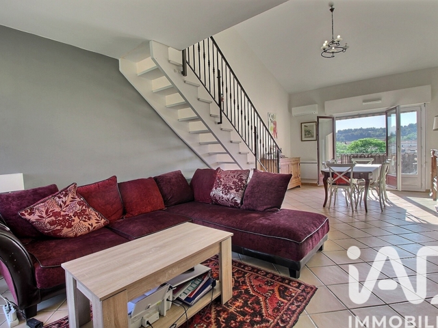 Vente  Appartement T5  de 119 m² au Beausset 372 000 euros Réf: SFN-1960399