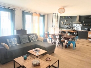 Vente  Appartement F3  de 83 m² à Toulon 175 000 euros Réf: SFN-1960602