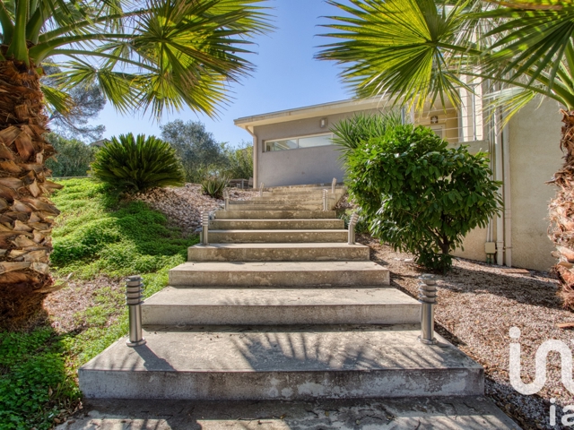 Vente  Maison de 146 m² à Saint Raphaël 880 000 euros Réf: SFN-1711952