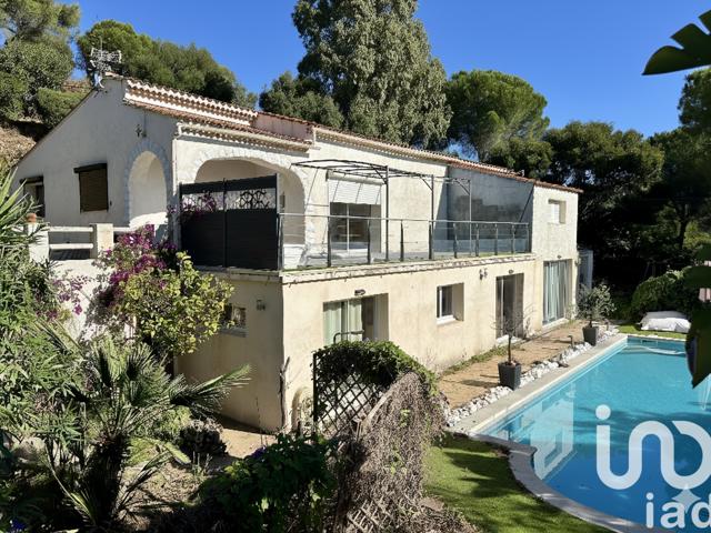 Vente  Maison de 131 m² à Bormes les Mimosas 625 000 euros Réf: SFN-1964025
