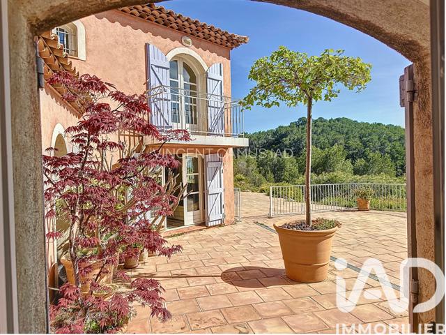 Vente  Maison de 240 m² à Sanary 1 860 000 euros Réf: SFN-1965969