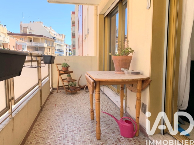 Vente  Studio de 44 m² à Saint Raphaël 159 000 euros Réf: SFN-1966703