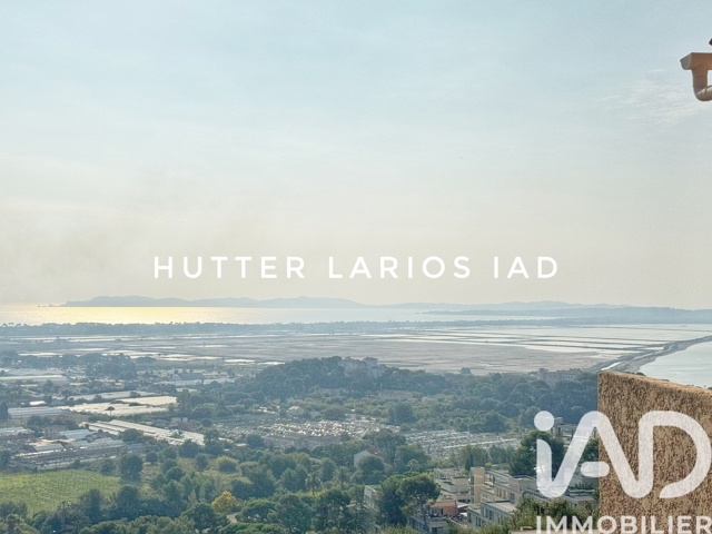 Vente  Appartement T2  de 30 m² à Hyères 179 000 euros Réf: SFN-1872506