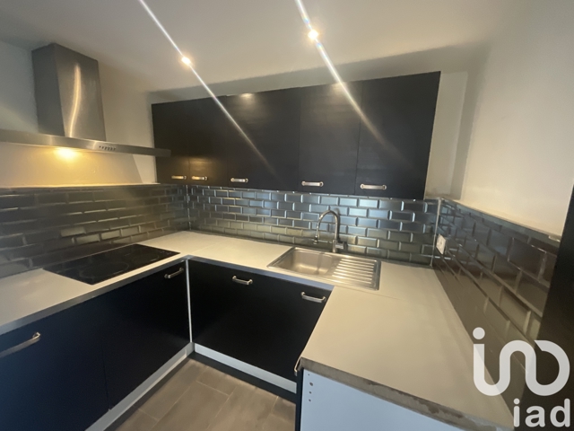 Vente  Appartement F3  de 100 m² à Toulon 290 000 euros Réf: SFN-1770110