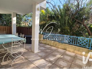 Vente  Appartement F4  de 83 m² à Hyères 460 000 euros Réf: SFN-1969114