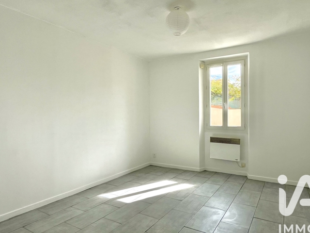 Vente  Studio de 22 m² à Toulon 70 000 euros Réf: SFN-1973051