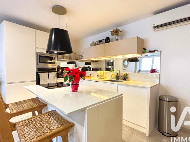 Vente  Maison de 64 m² à Saint Paul en Forêt 215 000 euros Réf: SFN-1973425