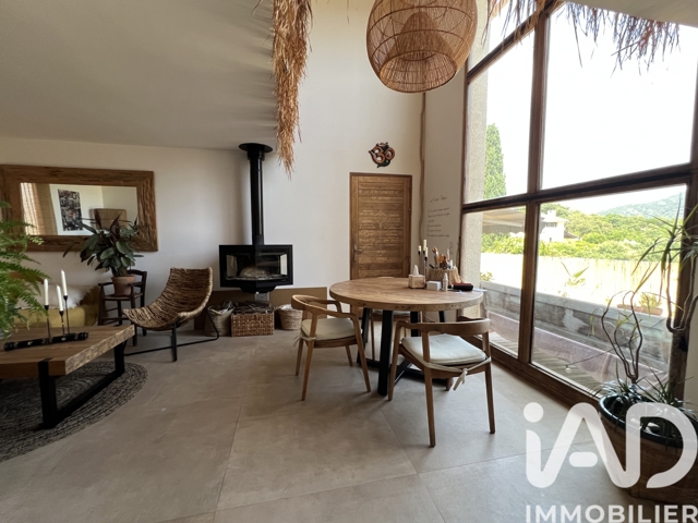Vente  Maison de 113 m² à La Londe les Maures 640 000 euros Réf: SFN-1972820