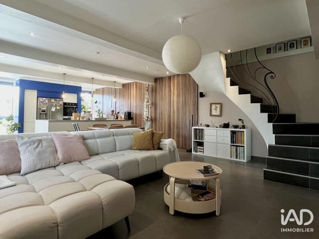 Vente  Maison de 111 m² à Cuers 462 000 euros Réf: SFN-1971499