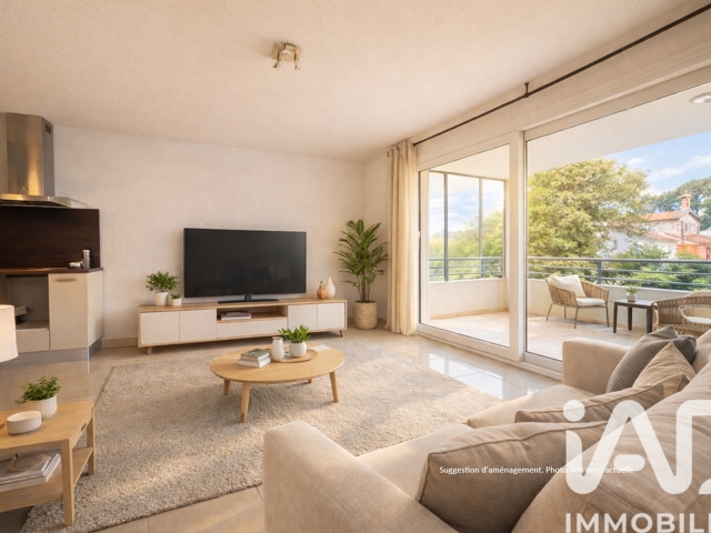 Vente  Appartement F3  de 57 m² à Saint Raphaël 399 000 euros Réf: SFN-1965983