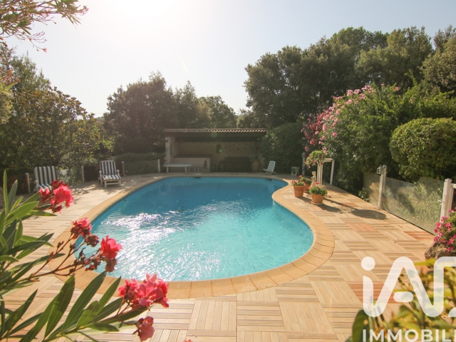 Vente  Maison de 164 m² à Méounes lès Montrieux 469 000 euros Réf: SFN-1959159