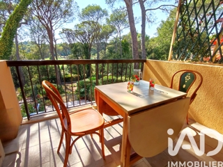 Vente  Appartement T2  de 28 m² à Saint Raphaël 150 000 euros Réf: SFN-1974005