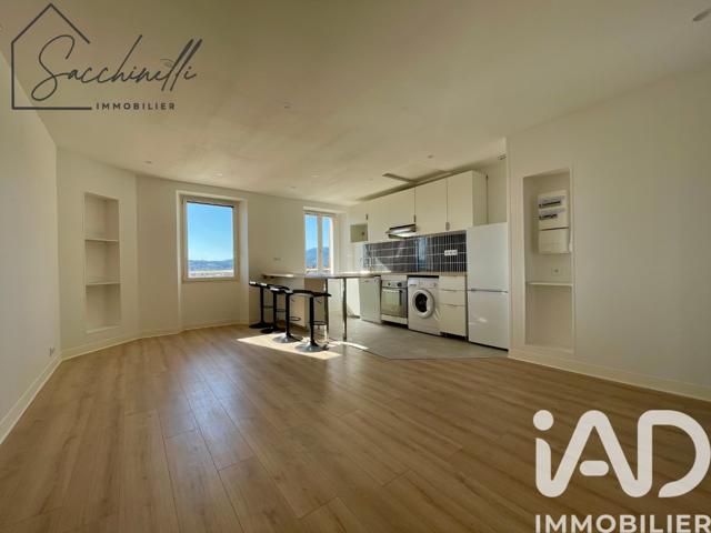 Vente  Appartement F2  de 50 m² à Toulon 147 000 euros Réf: SFN-1713771