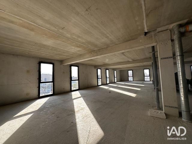 Vente  Local commercial de 416 m² à Ollioules 1 035 000 euros Réf: SFN-1974883