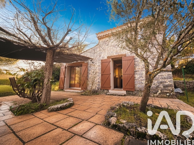 Vente  Maison de 35 m² à Carcès 264 000 euros Réf: SFN-1976759