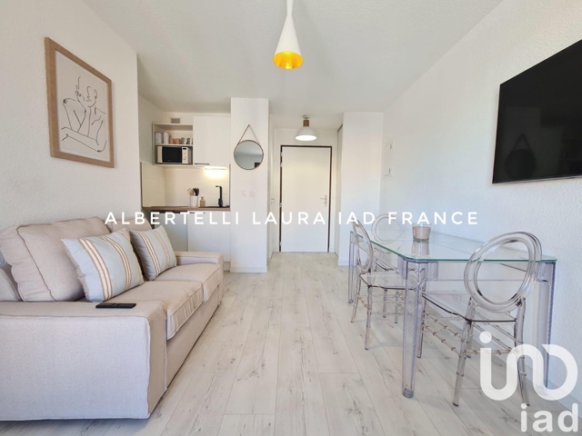 Vente  Appartement F2  de 24 m² à Six-Fours 186 000 euros Réf: SFN-1690949