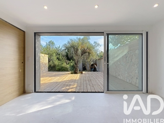 Vente  Appartement F3  de 72 m² à Hyères 489 000 euros Réf: SFN-1979516