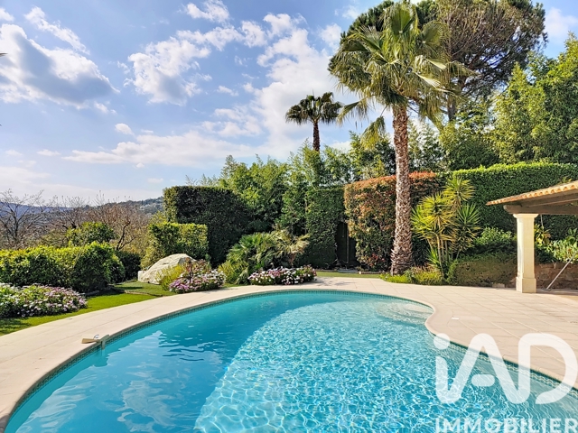 Vente  Maison de 160 m² à Les Adrets de l'Estérel 990 000 euros Réf: SFN-1900825