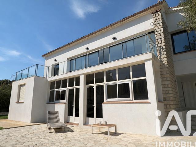 Vente  Maison de 200 m² à Carqueiranne 990 000 euros Réf: SFN-1980493