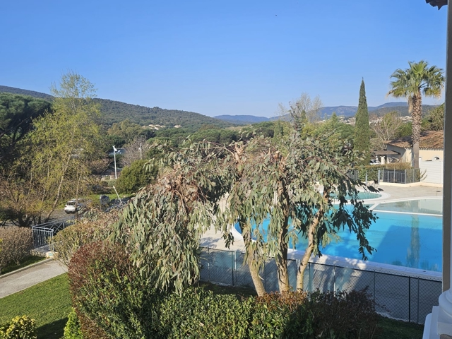 Vente  Appartement F2  de 34 m² à Sainte Maxime 231 000 euros Réf: SFN-1981703