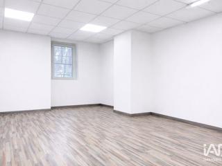 Vente  Local commercial de 170 m² à Toulon 209 500 euros Réf: SFN-1976172