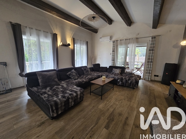 Vente  Maison de 180 m² au Revest les Eaux 540 000 euros Réf: SFN-1973461
