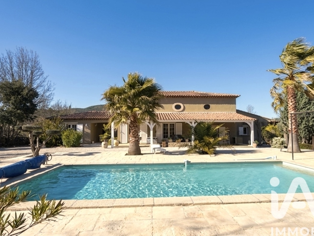 Vente  Maison de 198 m² à Besse sur Issole 890 000 euros Réf: SFN-1983206