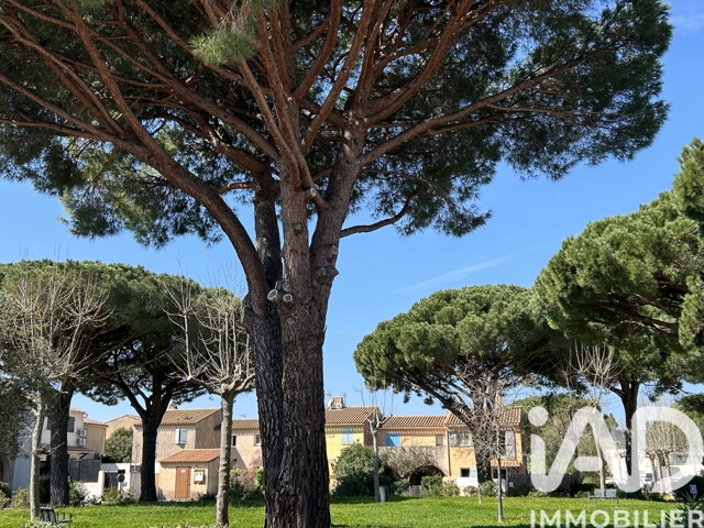 Vente  Appartement T3  de 54 m² à La Londe les Maures 224 000 euros Réf: SFN-1983183