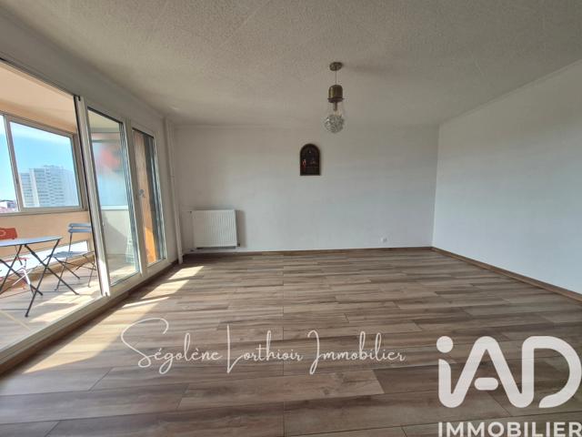 Vente  Appartement T4  de 86 m² à Toulon 298 000 euros Réf: SFN-1977315