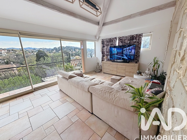 Vente  Maison de 194 m² à La Seyne 695 000 euros Réf: SFN-1987327