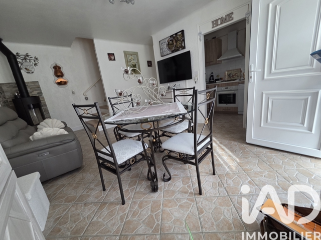 Vente  Maison de 62 m² à Rougiers 179 000 euros Réf: SFN-1981840