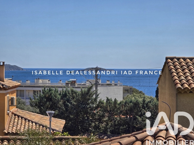 Vente  Appartement F3  de 76 m² à Bandol 422 000 euros Réf: SFN-1971059