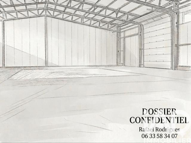 Vente  Garage de 450 m² à Grimaud 1 500 000 euros Réf: SFN-1988773