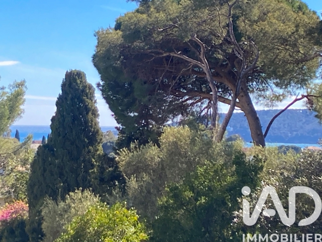 Vente  Appartement F3  de 70 m² à Toulon 299 000 euros Réf: SFN-1989985