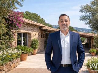 Vente  Local commercial de 465 m² à Fréjus 890 000 euros Réf: SFN-1989543