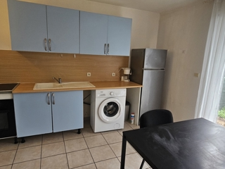 Vente  Appartement T2  de 33 m² à Rougiers 124 900 euros Réf: SFN-1981594
