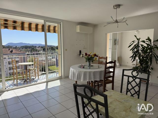 Vente  Appartement F3  de 75 m² à Toulon 195 000 euros Réf: SFN-1985675