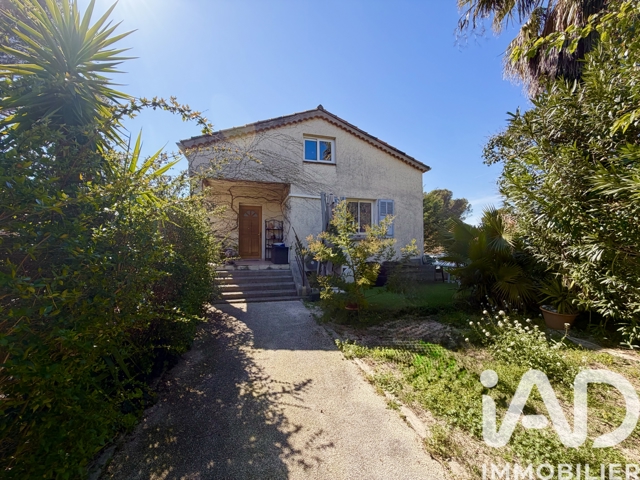 Vente  Appartement F4  de 110 m² à Saint Raphaël 385 000 euros Réf: SFN-1975250