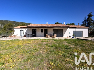 Vente  Maison de 110 m² à Plan d'Aups Sainte Baume 475 000 euros