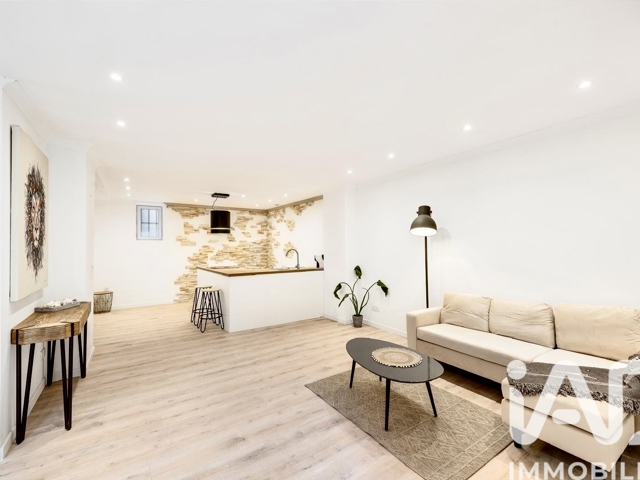 Vente  Appartement T3  de 81 m² à Fréjus 239 000 euros Réf: SFN-1996428