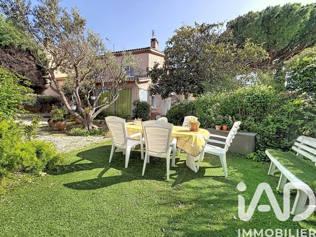 Vente  Maison de 125 m² à Six-Fours 549 000 euros Réf: SFN-1996883