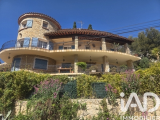 Vente  Appartement T4  de 109 m² à La Seyne 455 000 euros