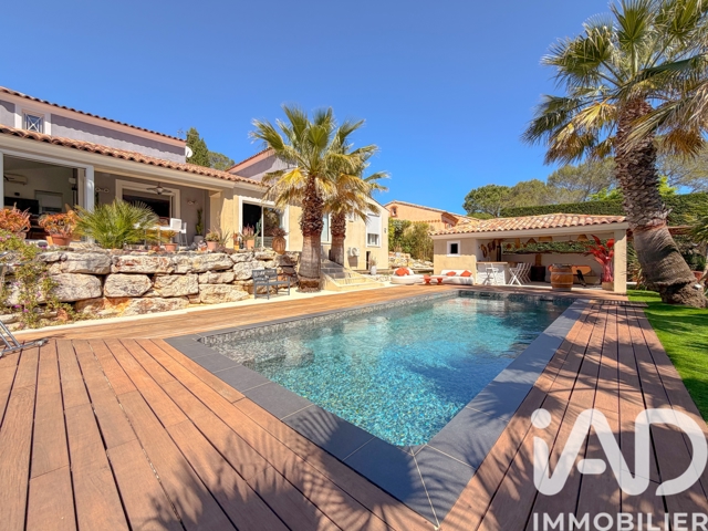 Vente  Maison de 185 m² à Saint Raphaël 1 335 000 euros Réf: SFN-1999510
