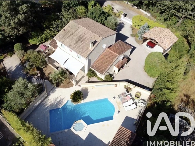 Vente  Maison de 143 m² à Garéoult 567 000 euros Réf: SFN-1998536